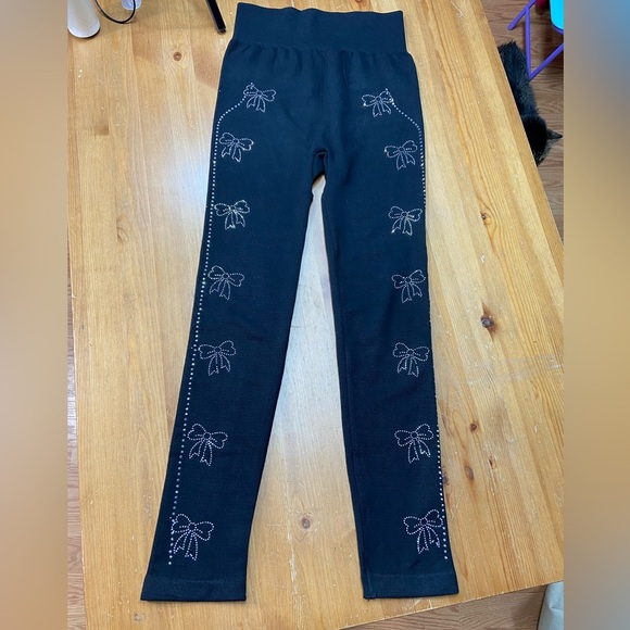Black Bow Embellished Leggings - Picture 1 of 5